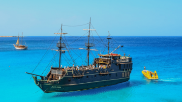 جولة قارب القراصنة في أنطاليا